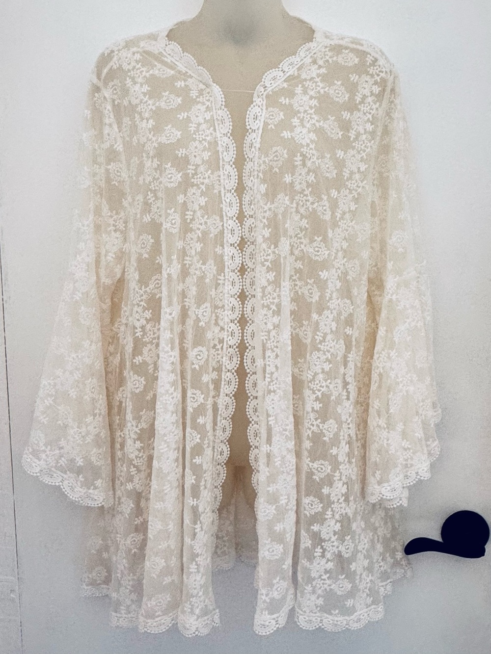 Nina Leonard Ivory Floral Lace Kimono cottagecore whimsical babydoll fairy